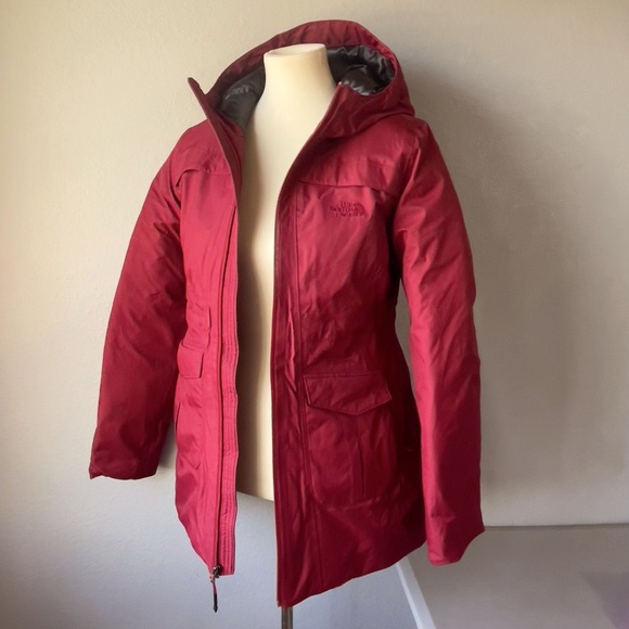 The North Face S Goose Down Snow Jacket Maroon